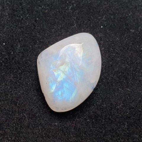 Moonstone cabochon 23x17 mm no 716