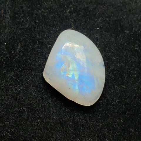 Moonstone cabochon 23x17 mm no 716