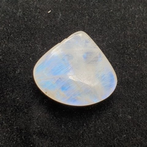 Moonstone cabochon 23x21 mm no. 701 Moonstone cabochon 23x21 mm no. 701