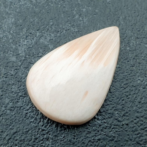 Scolecite cabochon 24x16 mm no 69 Scolecite cabochon 24x16 mm no 69
