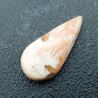 Schlezite cabochon 27x13 mm no. 40
