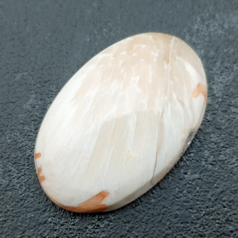 Scolecite cabochon 34x22 mm no 49 Scolecite cabochon 34x22 mm no 49