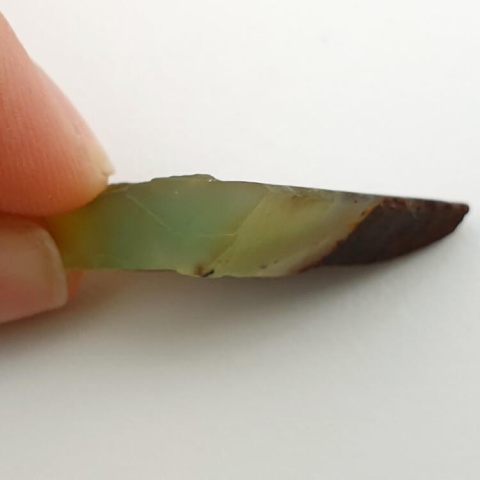 Chrysoprase cut raw 25x23 mm No 82 Chrysoprase cut raw 25x23 mm No 82