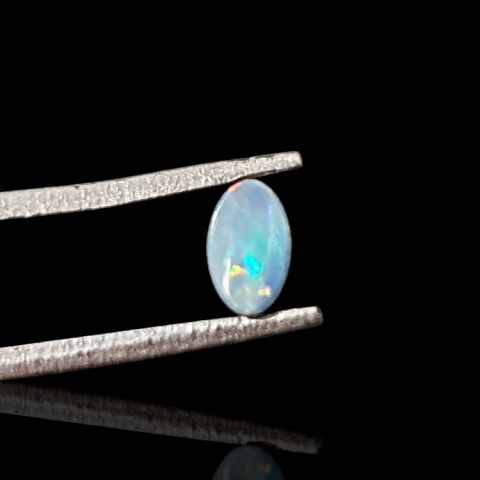 Opal australijski doublet 5x3 mm nr 14 Opal australijski doublet 5x3 mm nr 14
