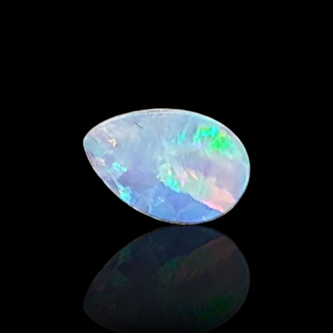 Australian opal doublet 6x4 mm no 45 Australian opal doublet 6x4 mm no 45