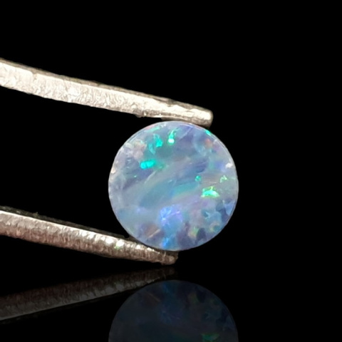 Opal australijski doublet fi 6 mm nr 40 Opal australijski doublet fi 6 mm nr 40