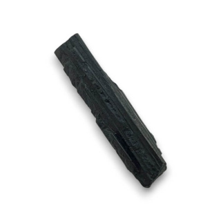 Black tourmaline raw 29 mm no 689