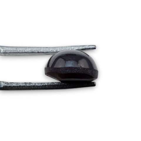 Granat gwiaździsty kaboszon 12x9 mm nr 111 Granat gwiaździsty kaboszon 12x9 mm nr 111