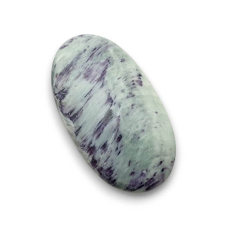 Kammererite cabochon 34x19 mm no 33