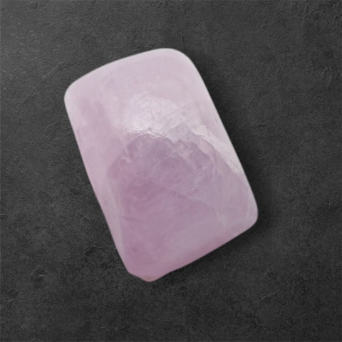 Kunzite cabochon 11x7 mm no. 113 Kunzite cabochon 11x7 mm no. 113