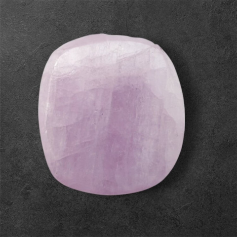 Kunzyt kaboszon 19x17 mm nr 102 Kunzyt kaboszon 19x17 mm nr 102