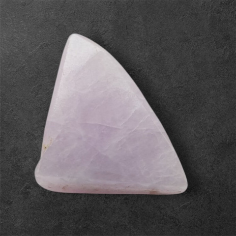 Kunzyt kaboszon 21x16 mm nr 107 Kunzyt kaboszon 21x16 mm nr 107