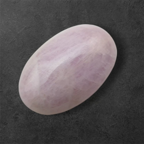 Kunzite cabochon 22x14 mm no. 92 Kunzite cabochon 22x14 mm no. 92