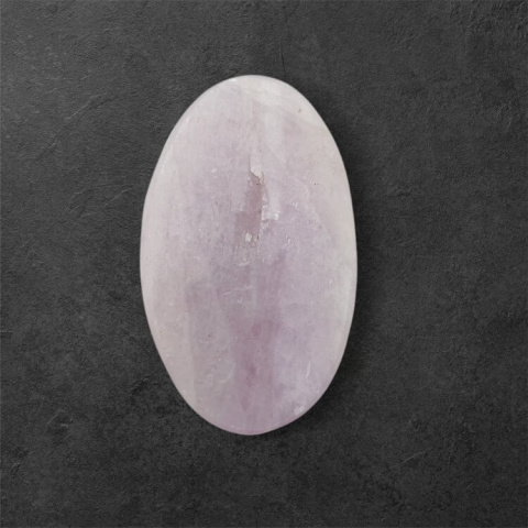 Kunzite cabochon 31x19 mm no. 51 Kunzite cabochon 31x19 mm no. 51