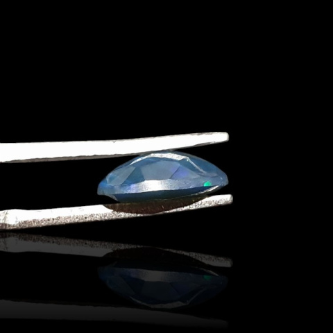 Black Ethiopian opal faceted 10x7 mm no. 663 Black Ethiopian opal faceted 10x7 mm no. 663