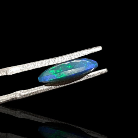 Black Ethiopian opal faceted 11x7 mm no 645 Black Ethiopian opal faceted 11x7 mm no 645