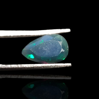 Black Ethiopian opal faceted 11x7 mm no 668