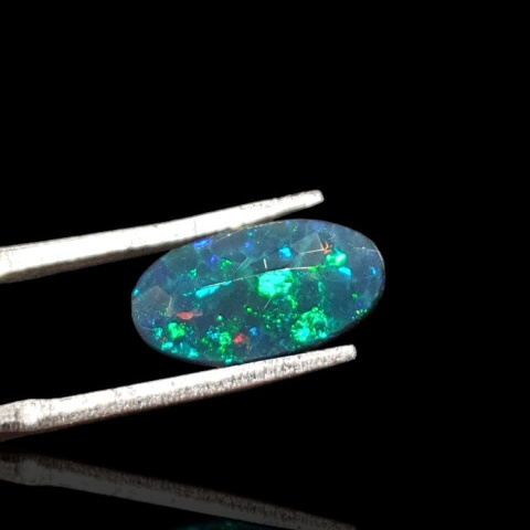 Black Ethiopian opal faceted 13x7 mm no 631 Black Ethiopian opal faceted 13x7 mm no 631