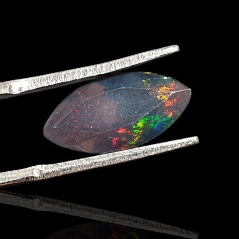 Czarny opal etiopski fasetowany 15x8 mm nr 618 Czarny opal etiopski fasetowany 15x8 mm nr 618