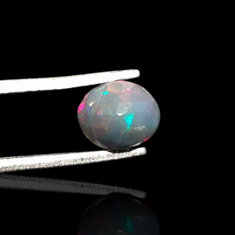 Czarny opal etiopski fasetowany 8x7 mm nr 699 Czarny opal etiopski fasetowany 8x7 mm nr 699