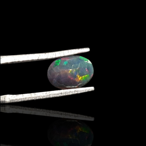 Czarny opal etiopski fasetowany 9x6 mm nr 698 Czarny opal etiopski fasetowany 9x6 mm nr 698