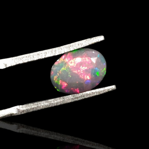 Czarny opal etiopski fasetowany 9x7 mm nr 689 Czarny opal etiopski fasetowany 9x7 mm nr 689