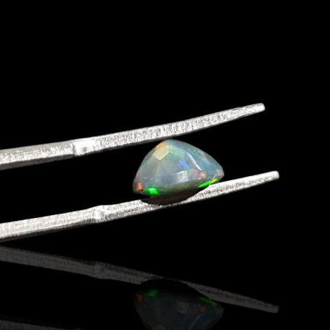 Czarny opal etiopski fasetowany fi 8 mm nr 705 Czarny opal etiopski fasetowany fi 8 mm nr 705