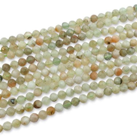 Faceted quartz ball 4 mm strand
