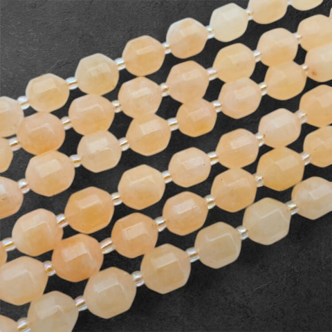 Dolomite navajo white barrel faceted 10x9 mm 4 pcs. Dolomite navajo white barrel faceted 10x9 mm 4 pcs.