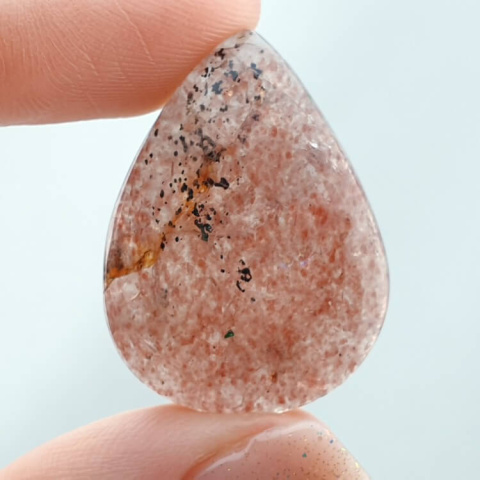 Strawberry quartz cabochon 29x22 mm no. 102 Strawberry quartz cabochon 29x22 mm no. 102
