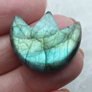 Labradoryt kaboszon lotos 27x23 mm nr 21