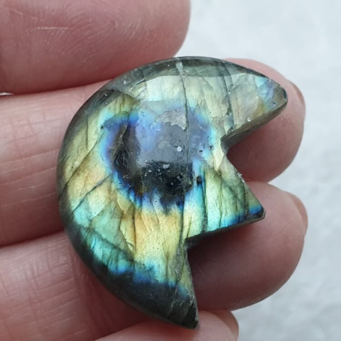 Labradorite cabochon lotus 28x23 mm no. 22 Labradorite cabochon lotus 28x23 mm no. 22
