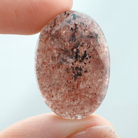 Strawberry quartz cabochon 26x18 mm no. 105 Strawberry quartz cabochon 26x18 mm no. 105