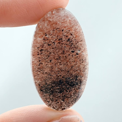 Strawberry quartz cabochon 31x17 mm no. 113 Strawberry quartz cabochon 31x17 mm no. 113