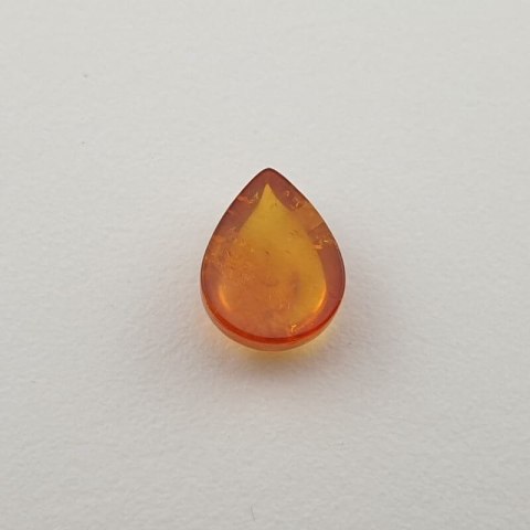 Baltic amber cabochon 9x7 mm no. 370 Baltic amber cabochon 9x7 mm no. 370