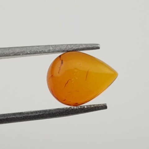 Bursztyn bałtycki kaboszon 9x7 mm nr 389 Bursztyn bałtycki kaboszon 9x7 mm nr 389