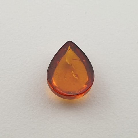 Bursztyn bałtycki kaboszon 9x7 mm nr 396 Bursztyn bałtycki kaboszon 9x7 mm nr 396