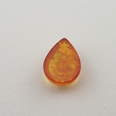 Bursztyn bałtycki kaboszon 9x7 mm nr 399 Bursztyn bałtycki kaboszon 9x7 mm nr 399