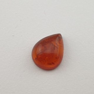 Baltic amber cabochon 9x7 mm no 429