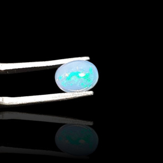 Opal from Ethiopia cabochon 8x6 mm no 739