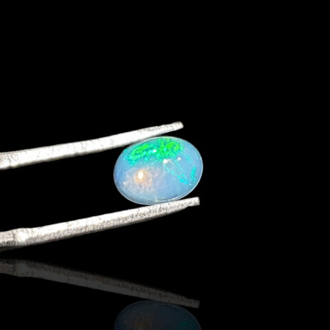 Opal from Ethiopia cabochon 8x6 mm no 741