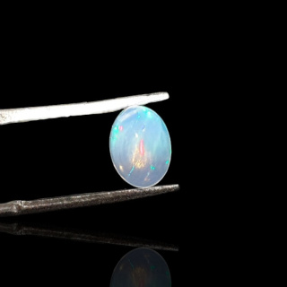 Opal from Ethiopia cabochon 8x6 mm no 744