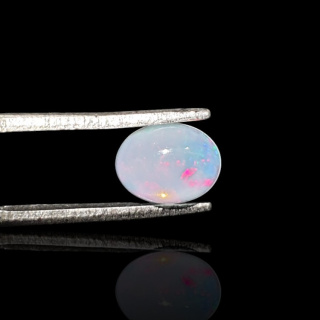 Opal from Ethiopia cabochon 8x6 mm no 746
