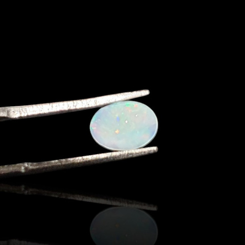 Opal z Etiopii kaboszon 8x6 mm nr 752 Opal z Etiopii kaboszon 8x6 mm nr 752