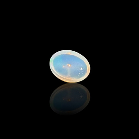 Opal from Ethiopia cabochon 8x6 mm no 753 Opal from Ethiopia cabochon 8x6 mm no 753