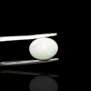 Opal from Ethiopia cabochon 8x6 mm no 754