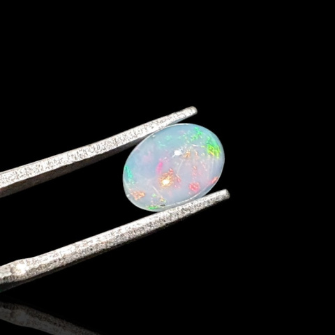 Opal from Ethiopia cabochon 8x6 mm no 756