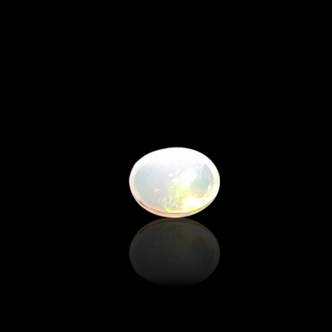 Opal from Ethiopia cabochon 8x6 mm no 759 Opal from Ethiopia cabochon 8x6 mm no 759