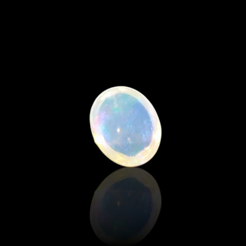 Opal from Ethiopia cabochon 9x7 mm no 720 Opal from Ethiopia cabochon 9x7 mm no 720