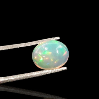 Opal from Ethiopia cabochon 9x7 mm no 728